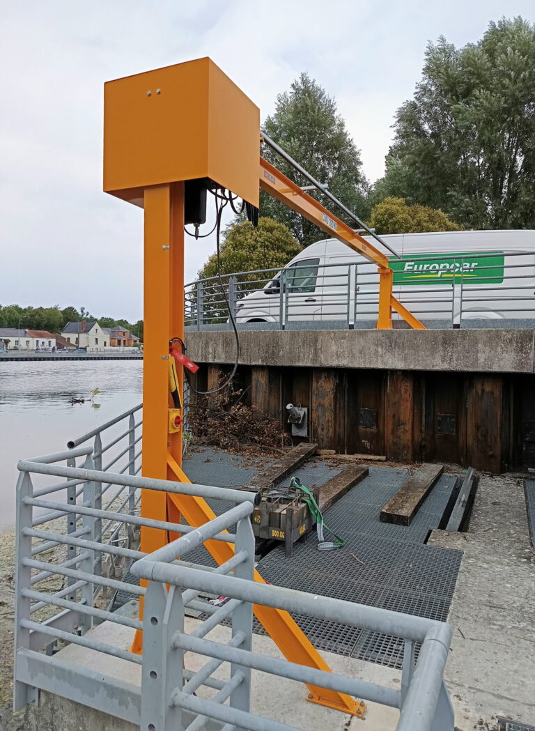 Structure monorail  
Entreprise VNF (voies navigables de France) – Gestion fluviale